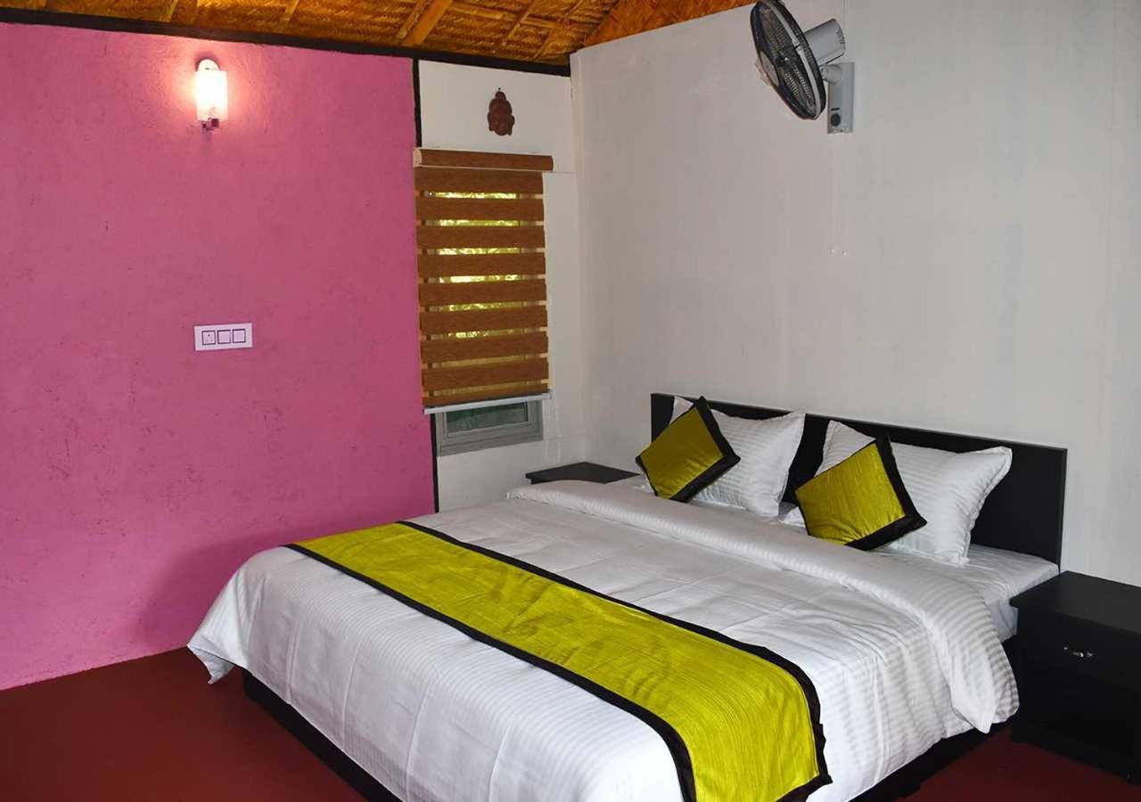 Koomankolly Resort Thirunelly Bagian luar foto